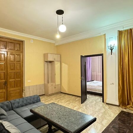 Benene'S Apartments Tiflis Dış mekan fotoğraf