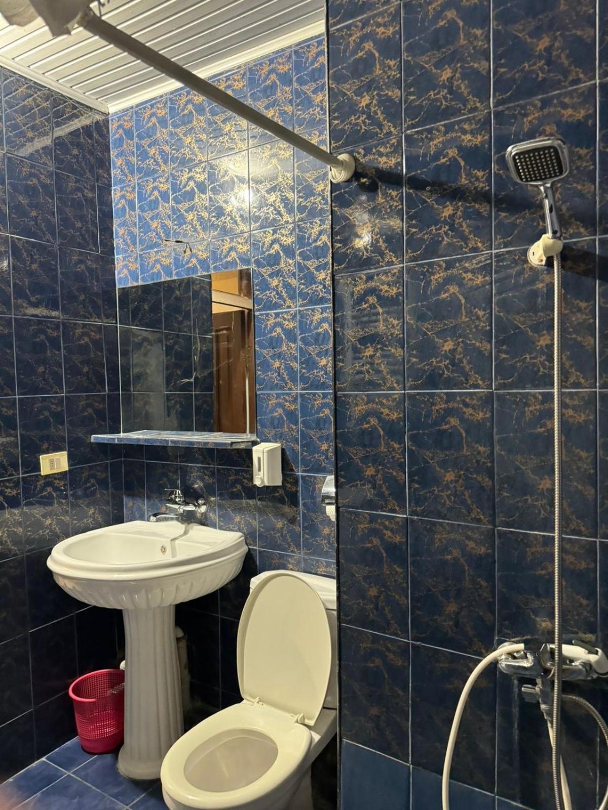 Benene'S Apartments Tiflis Dış mekan fotoğraf